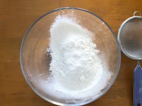 低筋面粉提前过筛