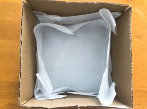 8寸模具，做一个纸壳在周围，里面垫上油纸
