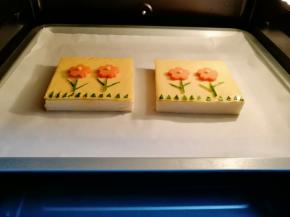 送入预热好的烤箱。