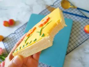 看这一大口咬的，哈哈！