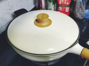 盖上盖子焖2分钟