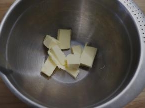 黄油切块室温软化