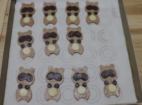 最后粘上小圆手