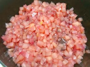 熬制水份收干至浓稠即可装瓶啦