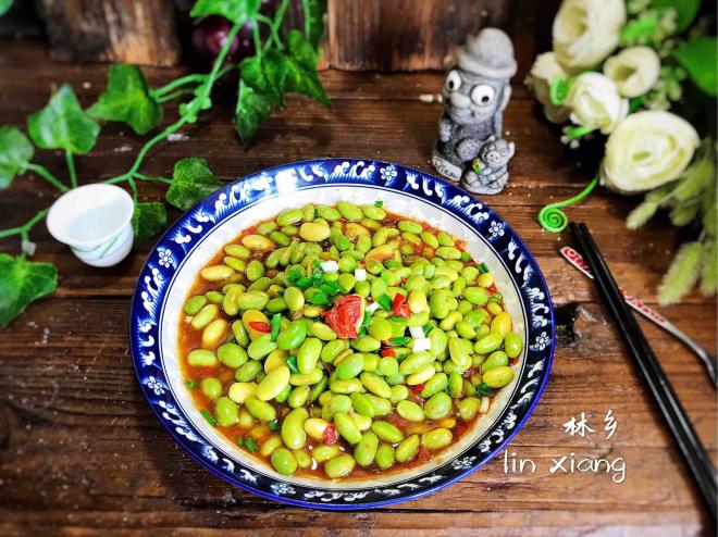 辣椒酱蒸毛豆米