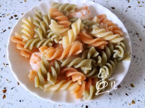 捞出沥干水分