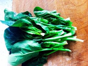 菠菜处理好。