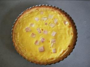 放入事先预热好的烤箱，180度，中层，上下火，25分钟，烤好后出炉就可以啦