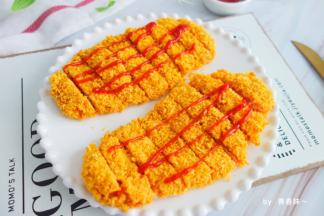 切块，挤上番茄酱