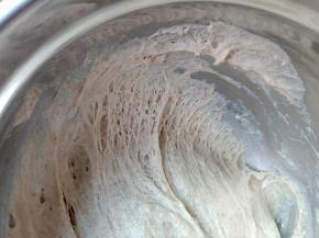 都是蜂窝状就发酵好了。