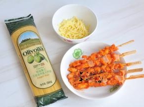 准备好主要食材。