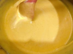 翻炒至完全混合均匀