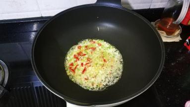 煸炒出香味
