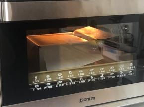 再转120度烘烤30分钟