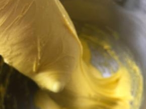 3速揉8分钟左右加黄油继续揉7分钟至拓展状态可以扯出手套膜