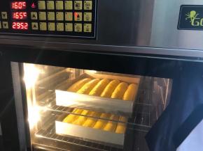 风炉预热165度，烘烤14分钟