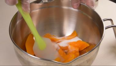 3.南瓜加糖捣成泥