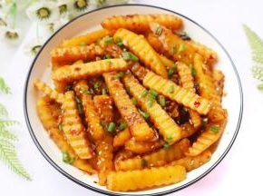 来吃一口。