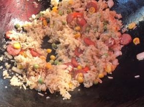 淋入生抽，翻炒均匀即可