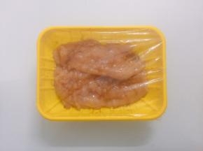 用保鲜膜包裹起来，放入冰箱冷藏一夜，这样更入味