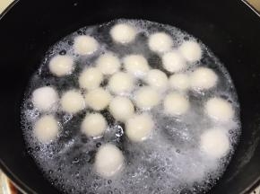 煮至全部浮起后转最小火