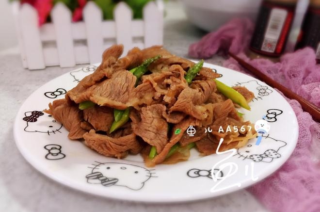 芦笋炒牛肉