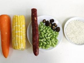 准备好需要的食材。