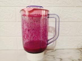 放入料理机打成汁。