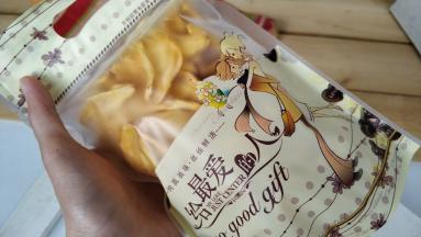 放入包装袋，解馋小零食