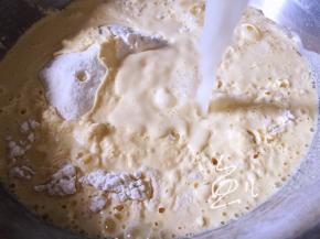 倒入余下520克水