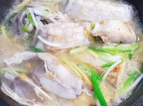 翻炒片刻