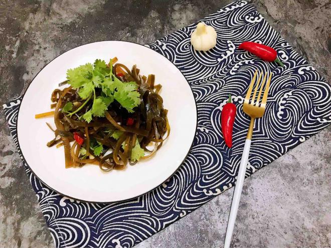 凉拌酸辣海带丝