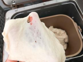 能拉出厚膜即可，破洞有锯齿状