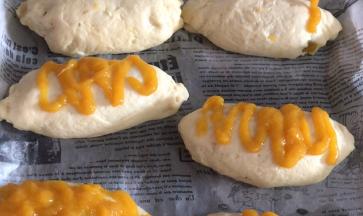 再铺一层芒果酱