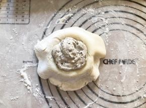 挤上奶油