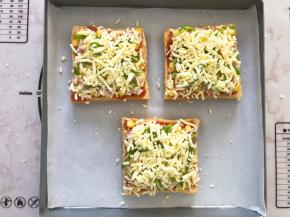 再放上一层马苏里拉芝士