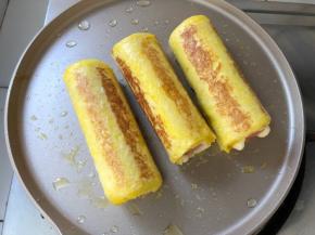 煎至两面金黄即可