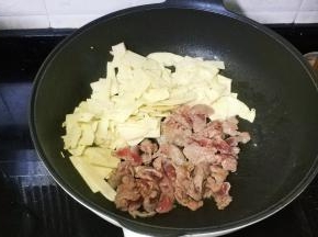 煎至两边金黄