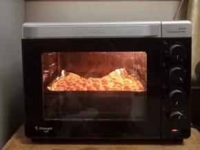 烤箱提前预热5分钟，上下火200度，15分钟即可。