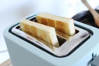 设置中浅色，烤至两面焦黄。