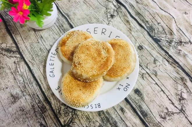 麻酱芝麻烧饼