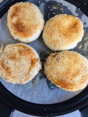 煎制两面金黄色即可！