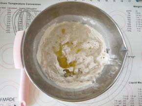 3.加入其他材料。