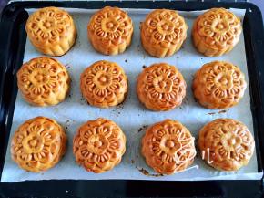 取出晾凉装袋，等待回油5-7天即可食用