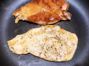 中火每面煎2分钟左右