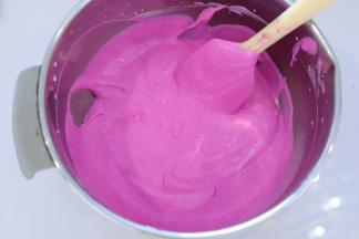 快速拌匀。（如果不嫌麻烦，可以再次过筛一次）