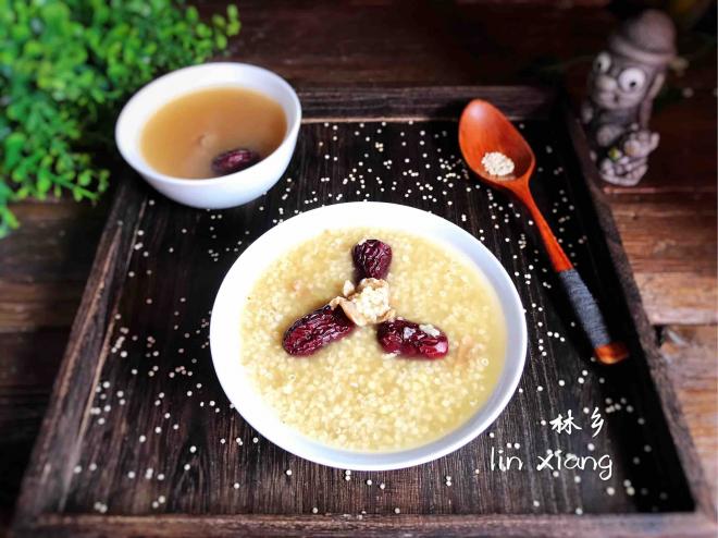 红枣桂圆干藜麦粥