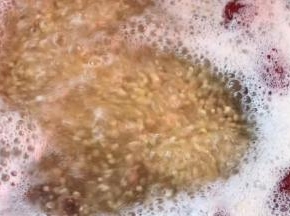 转小火熬煮20分钟