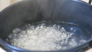 西米煮8分钟左右