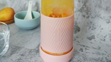 芒果打成芒果泥